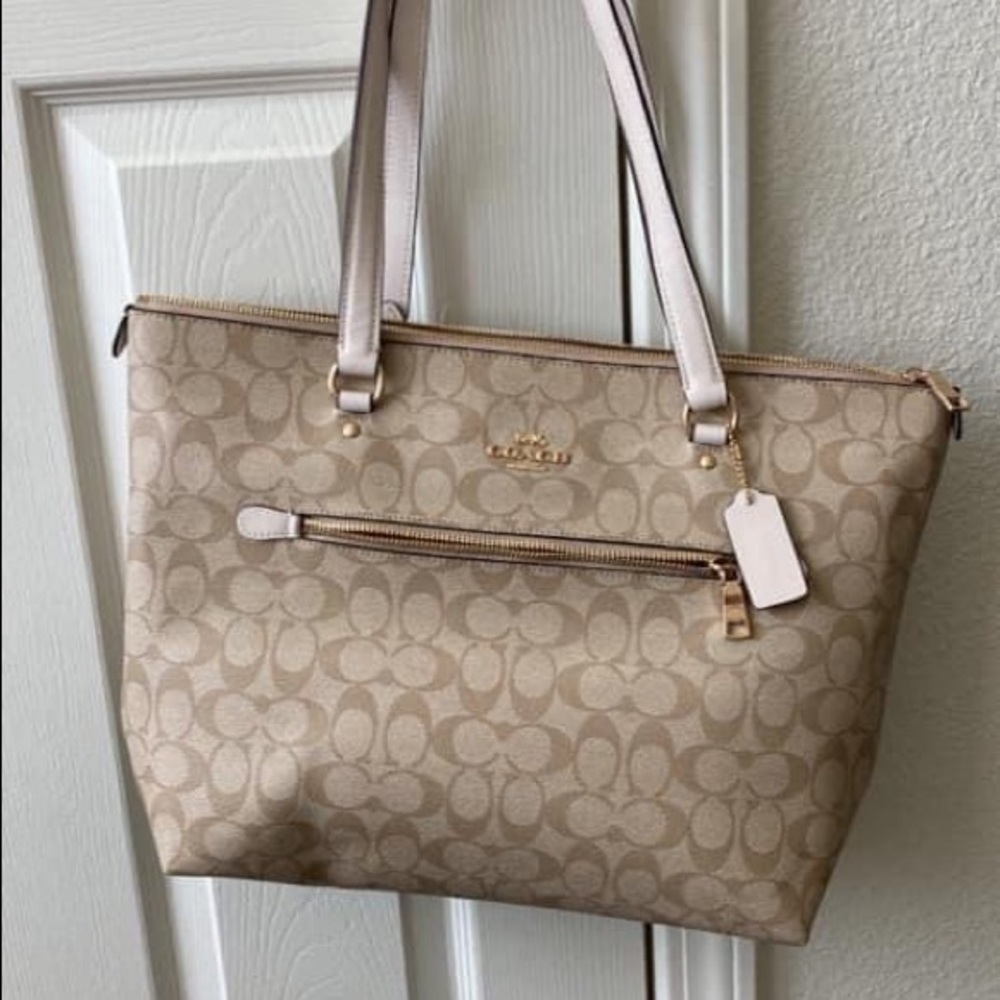 Coach Shoulder Bag